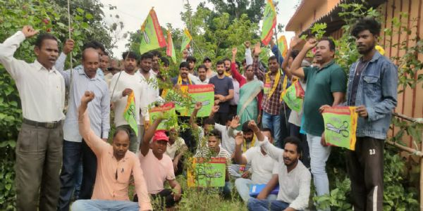 कर्रा में कई लोगों ने ली जेएलकेएम की सदस्यता