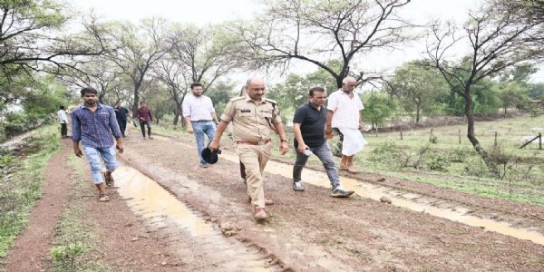 कर्रा नाला जलाशय की मरम्मत मिशन मोड पर, कलेक्टर-एसपी ने लिया जायजा