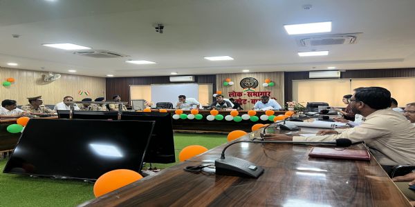 संभावित बाढ़-2026: डीएम ने दिए सख्त निर्देश, बोले- 