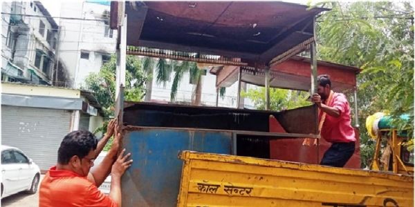 भोपाल में निगम की अतिक्रमण विरोधी कार्रवाई तेज, कई क्षेत्रों से ठेले-गुमठियां हटाईं, सामान जब्त