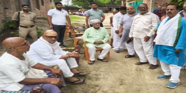 कांग्रेस प्रदेश अध्यक्ष पहुंचे मन्ना लाल के घर, ट्रेन हादसे में दोनों बच्चों के निधन पर व्यक्त की शोक संवेदना