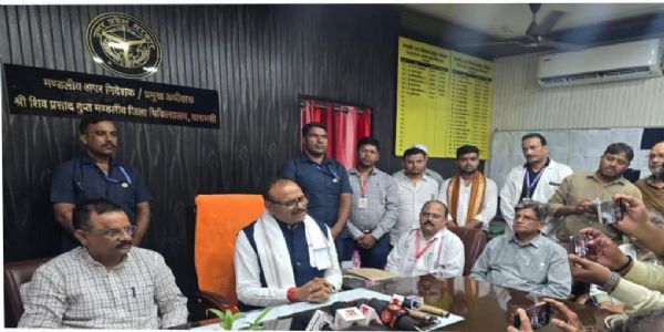 उप मुख्यमंत्री ब्रजेश पाठक ने 500 शैय्यायुक्त मल्टी सुपर स्पेशियलिटी अस्पताल निर्माण कार्य का किया निरीक्षण