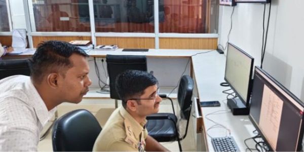 नारायणपुर एसपी ने कंट्रोल रूम, डायल-112 का निरीक्षण कर इमरजेंसी रिस्पॉन्स की परखी तत्परता