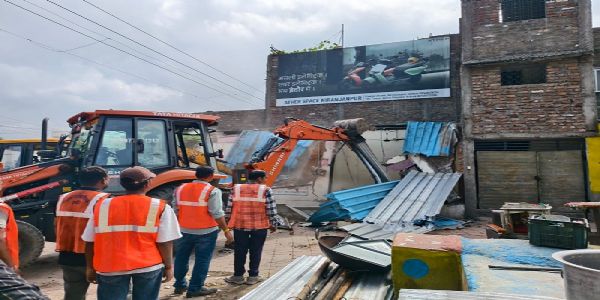 इंदौरः प्रशासन की बड़ी कार्रवाई, ग्राम खजराना में 80 करोड़ रुपये मूल्य की शासकीय भूमि अतिक्रमण मुक्त