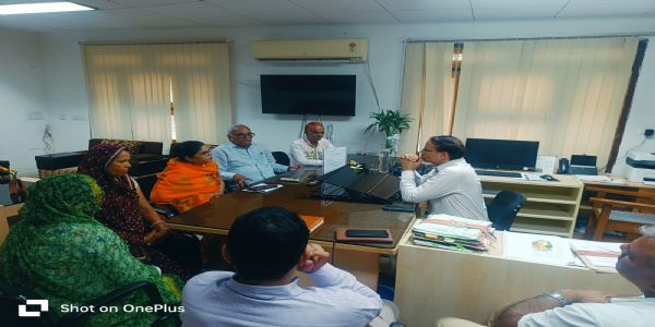 आंगनबाड़ी कार्यकर्ताओं की समस्याओं पर निदेशक से वार्ता: ग्रेच्युटी आदेश जल्द जारी होने के संकेत