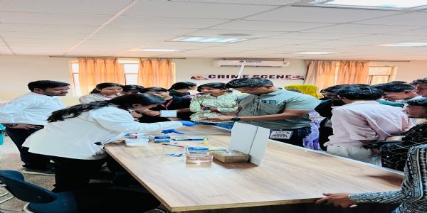 फॉरेंसिक विज्ञान जागरूकता कार्यशाला में युवाओं को दी जानकारी