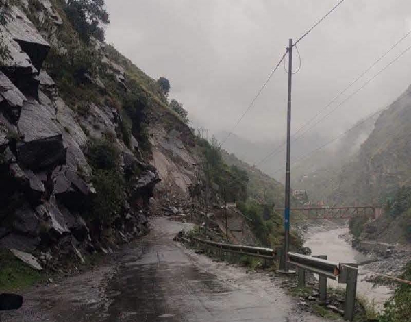 नेशनल हाइवे बंद नेशनल हाइवे बंद
