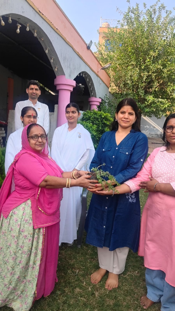 महिला स्वास्थ्य जागरूकता कार्यक्रम में योग, ज़ुम्बा,राजयोग व सीपीआर प्रशिक्षण महिला स्वास्थ्य जागरूकता कार्यक्रम में योग, ज़ुम्बा,राजयोग व सीपीआर प्रशिक्षण