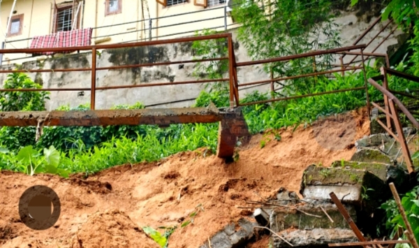 Image of the Massive Landslide in Guwahati. Image of the Massive Landslide in Guwahati.