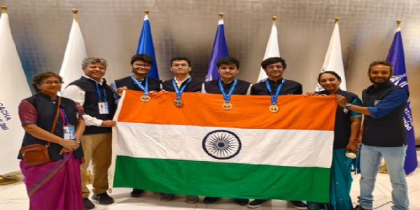 केमिस्ट्री ओलंपियाड के विजेता। केमिस्ट्री ओलंपियाड के विजेता।