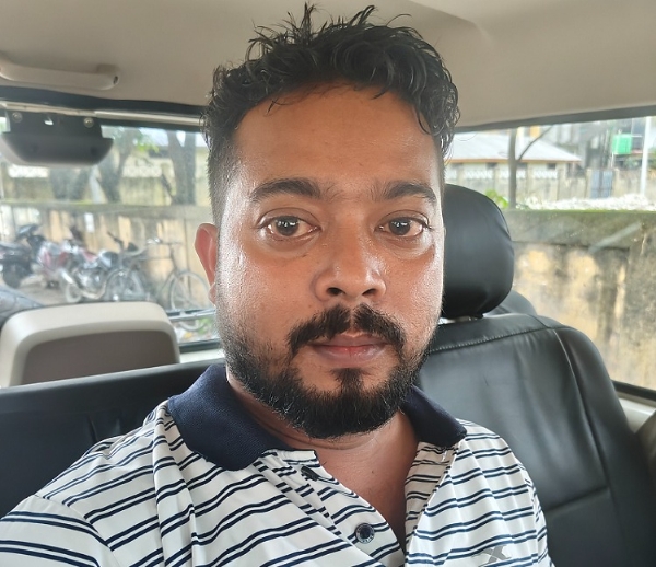 मुख्यमंत्री के नाम से फर्जी ईमेल बनाकर ठगी की कोशिश करने का गिरफ्तार आरोपित। मुख्यमंत्री के नाम से फर्जी ईमेल बनाकर ठगी की कोशिश करने का गिरफ्तार आरोपित।