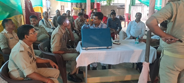 फोटो। पुलिस लाइन में कैम्प का आयोजन फोटो। पुलिस लाइन में कैम्प का आयोजन