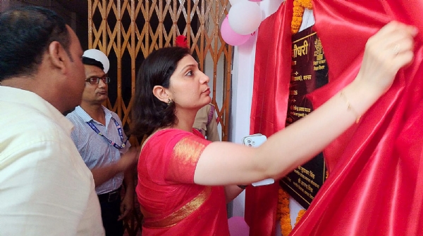 उद्घाटन करती डीएम साहिला उद्घाटन करती डीएम साहिला
