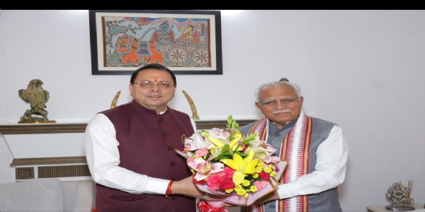 मुख्यमंत्री पुष्कर सिंह धामी नई दिल्ली में केंद्रीय विद्युत मंत्री मनोहर लाल खट्टर से मुलाकात करते हुए। मुख्यमंत्री पुष्कर सिंह धामी नई दिल्ली में केंद्रीय विद्युत मंत्री मनोहर लाल खट्टर से मुलाकात करते हुए।