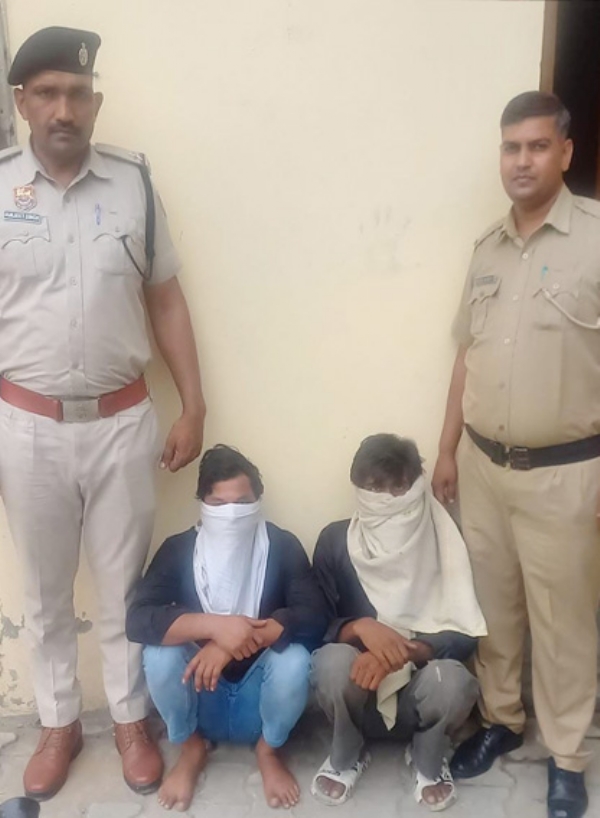 सोनीपत: लूट के गिरफ्तार आरोपी सोनीपत: लूट के गिरफ्तार आरोपी