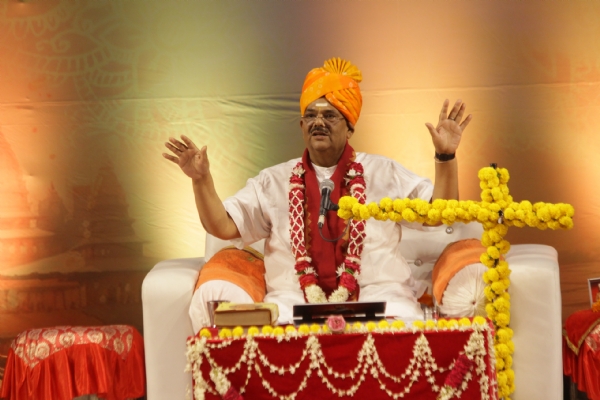 भक्ति,ध्यान और सकारात्मक ऊर्जा से मिलेगा जीवन का समाधान: डॉ. पवन सिन्हा भक्ति,ध्यान और सकारात्मक ऊर्जा से मिलेगा जीवन का समाधान: डॉ. पवन सिन्हा
