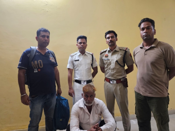 नूंह पुलिस ने पश्चिम बंगाल में दर्ज डेढ़ वर्षीय बच्चे के अपहरण के मामले में वांछित आरोपी को गिरफ्तार नूंह पुलिस ने पश्चिम बंगाल में दर्ज डेढ़ वर्षीय बच्चे के अपहरण के मामले में वांछित आरोपी को गिरफ्तार