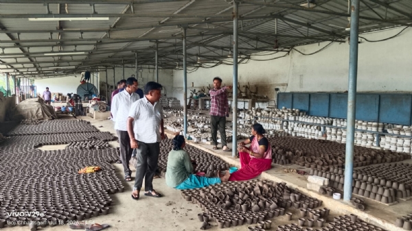 कार्यस्थल का निरीक्षण करते हुए जिपं अध्यक्ष अरूण सार्वा। कार्यस्थल का निरीक्षण करते हुए जिपं अध्यक्ष अरूण सार्वा।