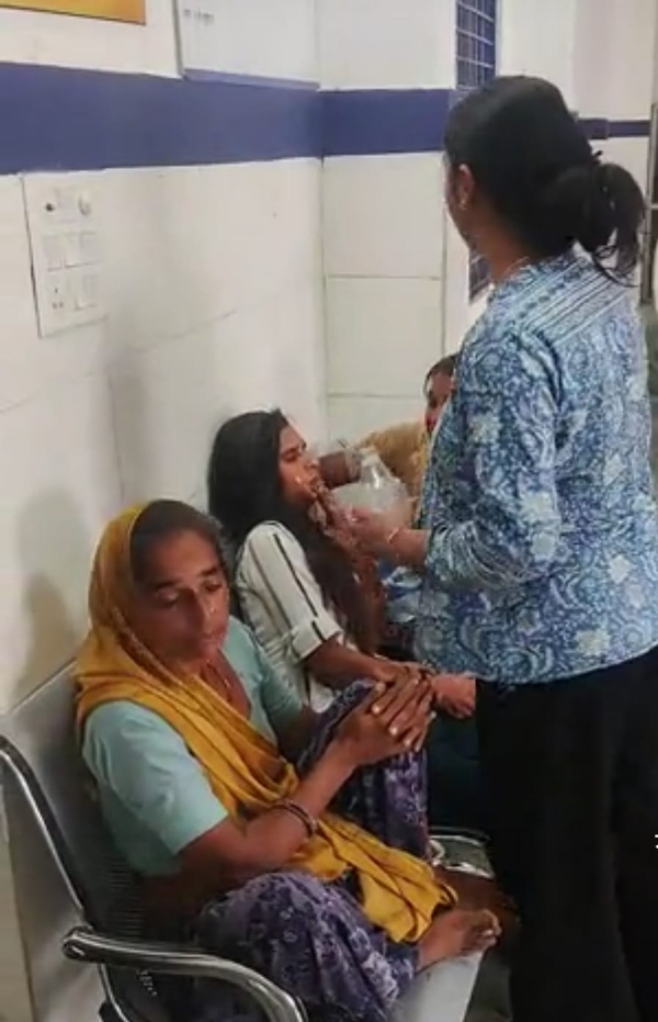 विवाद में दो पक्षों में चले लाठी- डंडे विवाद में दो पक्षों में चले लाठी- डंडे