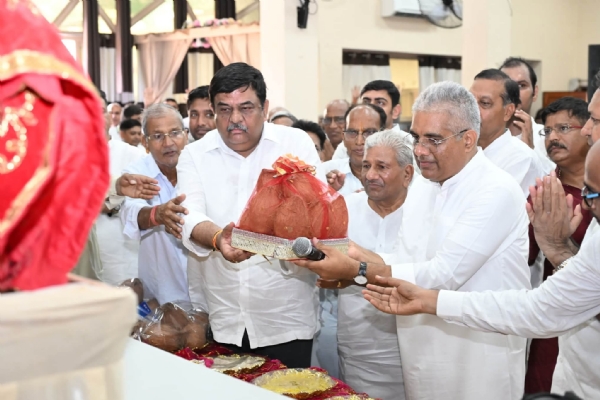 अलवर. कार्यक्रम में. मौजूद मंत्री. अलवर. कार्यक्रम में. मौजूद मंत्री.
