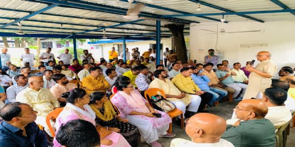 हत्या पर राजनीति नहीं, अपराधियों की गिरफ्तारी हो प्राथमिकता : सरयू