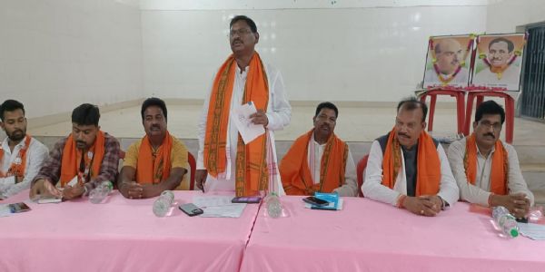 भाजपा तोरपा मंडल की बैठक संपन्न, राष्ट्रहित को सर्वोपरि रखने का आह्वान