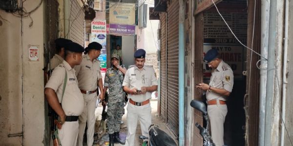 कार्यालय से बिल्डर का शव बरामद, छानबीन में जुटी पुलिस