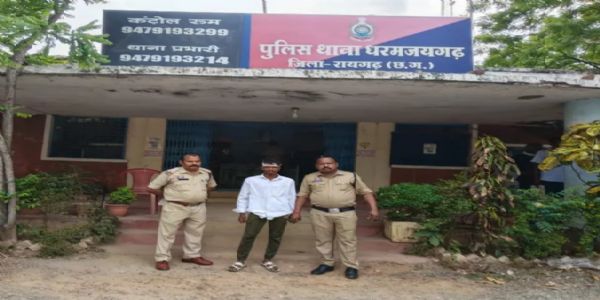 छेड़छाड़ का विरोध करने पर युवती के रिश्तेदार पर चाकू से किया प्राणघातक हमला