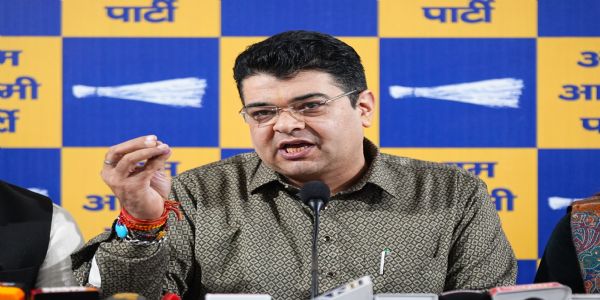राम मंदिर को लेकर आम आदमी पार्टी का सरकार पर हमला