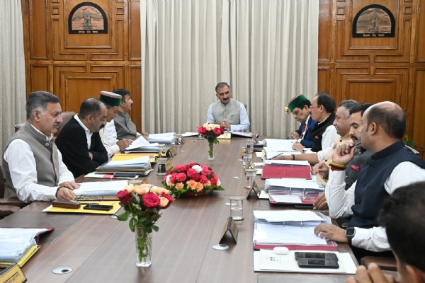 मुख्यमंत्री मंत्रिमंडल की बैठक की अध्यक्षता करते हुए मुख्यमंत्री मंत्रिमंडल की बैठक की अध्यक्षता करते हुए