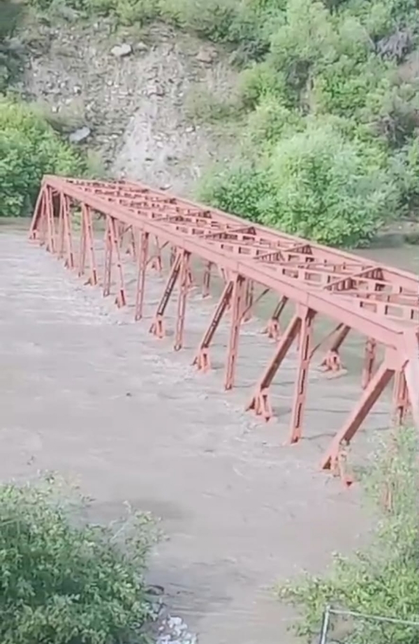 चंद्रभागा नदी उफान पर चंद्रभागा नदी उफान पर