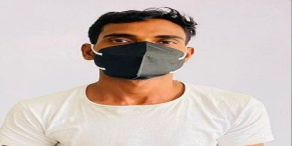 पकड़े गए अभियुक्त की फोटो पकड़े गए अभियुक्त की फोटो