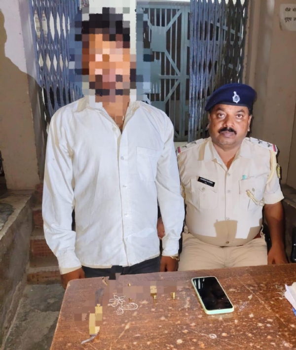 भेल्दी में वाहन जांच के दौरान हथियार व चाकू संग एक गिरफ्तार भेल्दी में वाहन जांच के दौरान हथियार व चाकू संग एक गिरफ्तार