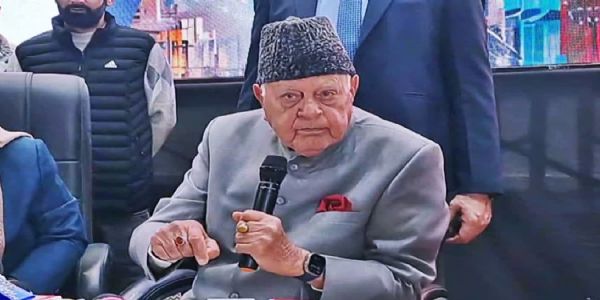 पूर्ण राज्य के दर्जा की मांग को लेकर नेशनल कॉन्फ्रेंस ने जंतर -मंतर पर किया प्रदर्शन