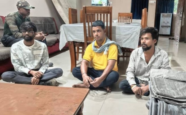 अजगर काे कुल्हाड़ी से काटने का विडियाे बनाने वाले तीन आरोपित गिरफ्तार अजगर काे कुल्हाड़ी से काटने का विडियाे बनाने वाले तीन आरोपित गिरफ्तार