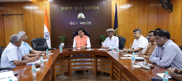 पुलिस मुख्यालय में वरिष्ठ अधिकारियों की बैठक में मुख्यमंत्री पुलिस मुख्यालय में वरिष्ठ अधिकारियों की बैठक में मुख्यमंत्री