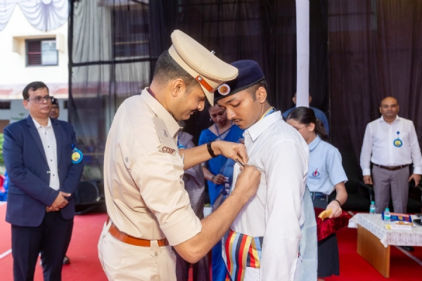 न्यू एरा प्रोग्रेसिव स्कूल में अलंकरण समारोह सम्पन्न, छात्र परिषद को दिलाई पद एवं गोपनीयता की शपथ न्यू एरा प्रोग्रेसिव स्कूल में अलंकरण समारोह सम्पन्न, छात्र परिषद को दिलाई पद एवं गोपनीयता की शपथ