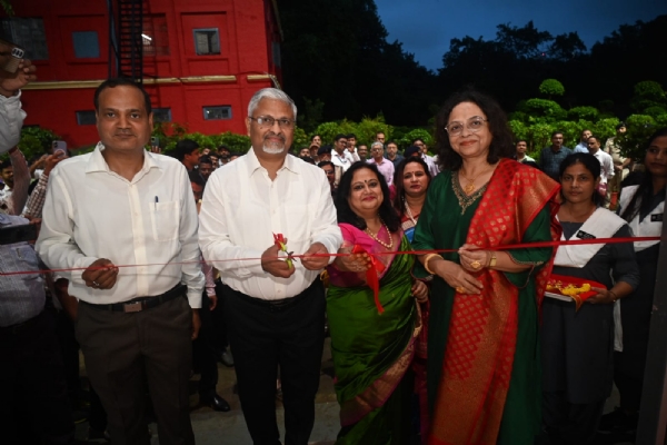 उद्घाटन समारोह की तस्वीर उद्घाटन समारोह की तस्वीर