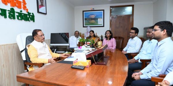 पूरी निष्ठा और सेवा भाव से करें जनसेवा, विकसित छत्तीसगढ़ के निर्माण में निभाएं महत्वपूर्ण भूमिका : मुख्यमंत्री