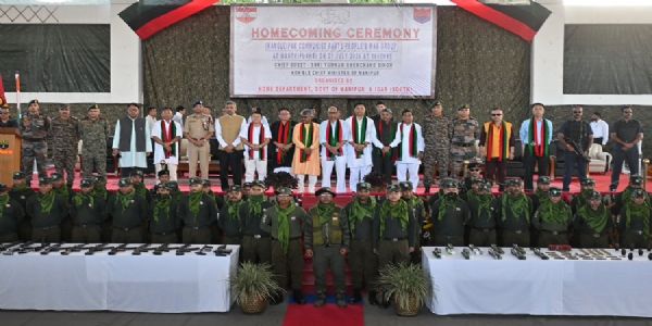 मणिपुर में केसीपी (पीडब्ल्यूजी) के 46 उग्रवादियों ने किया आत्मसमर्पण, 28 अत्याधुनिक हथियार भी सौंपे
