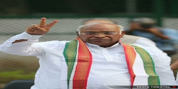 लोकसभा अध्यक्ष, प्रधानमंत्री व अन्य ने मल्लिकार्जुन खरगे को जन्मदिन की दी बधाई
