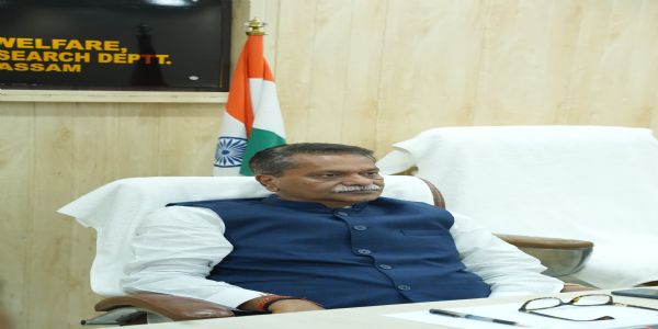 बाढ़ प्रभावित जिलों में स्वास्थ्य सेवाएं मजबूत करने के निर्देश