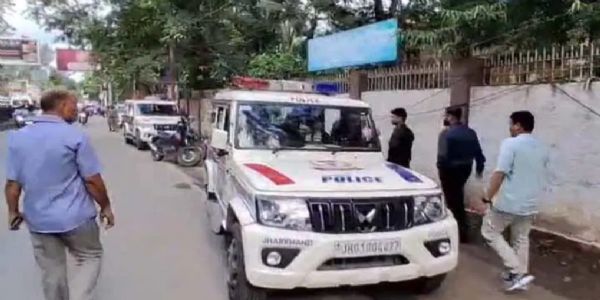 जेपीएससी कार्यालय में सीआईडी और पुलिस की छापेमारी, पूछताछ जारी