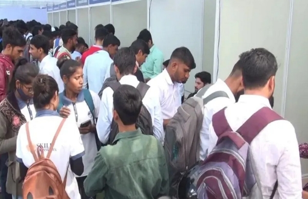 रोजगार मेला (प्रतीकात्मक) रोजगार मेला (प्रतीकात्मक)
