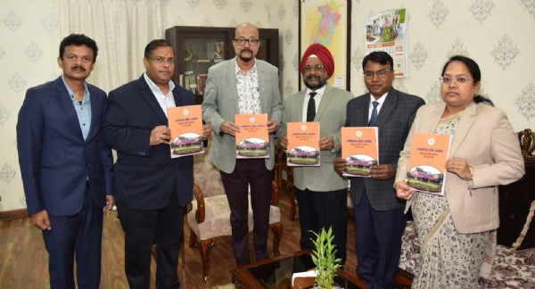 राज्यपाल डेका से प्रमुख लोकायुक्त उबोवेजा की मुलाकात राज्यपाल डेका से प्रमुख लोकायुक्त उबोवेजा की मुलाकात