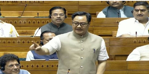 राज्य सभा में संसदीय कार्यमंत्री किरेन रिजीजू राज्य सभा में संसदीय कार्यमंत्री किरेन रिजीजू