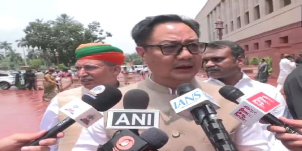 संसदीय कार्यमंत्री किरेन रिजीजू संसदीय कार्यमंत्री किरेन रिजीजू