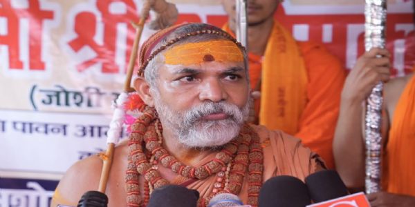 गोमाता को पशु सूची से अलग करे योगी सरकार, राष्ट्रमाता का दें दर्जा : स्वामी अविमुक्तेश्वरानंद