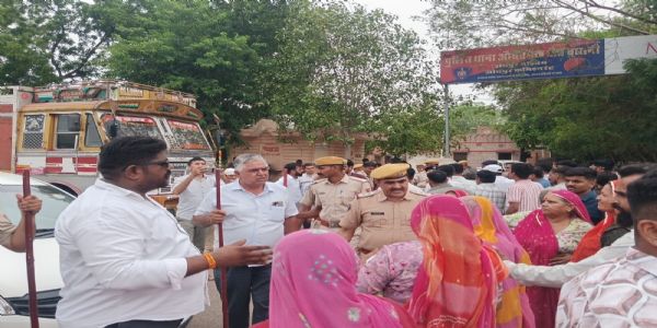 लापता युवती को लेकर दूसरे दिन भी थाने का घेराव
