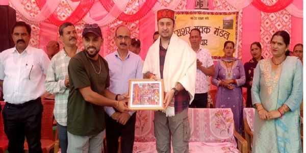 शाढ़नू मेला में एंटी चिट्टा मिनी मैराथन: युवाओं ने दिया चिट्टामुक्त हिमाचल-नशामुक्त मंडी का संदेश